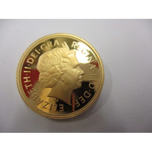 69 - A QEII full gold sovereign dated 2014, an uncirculated coin in excellent condition