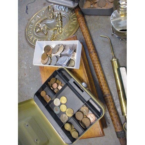 122 - A quantity of interesting collectables to include silver items by Liberty & Co, Colibri lighters and... 