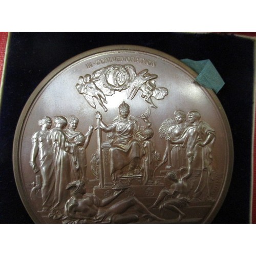 128 - A large bronze 1887 Victoria jubilee medallion in original box, in near mint condition, approx. dia ... 