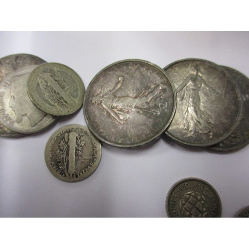 103 - A parcel of vintage world coins to include approx. 200g of silver and part silver coins, all in circ... 