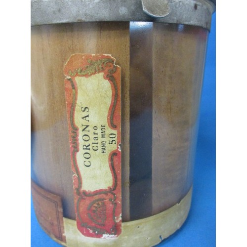 140 - An early 20th century Habana cigar counter top humidor jar, having original label and wood liner wit... 