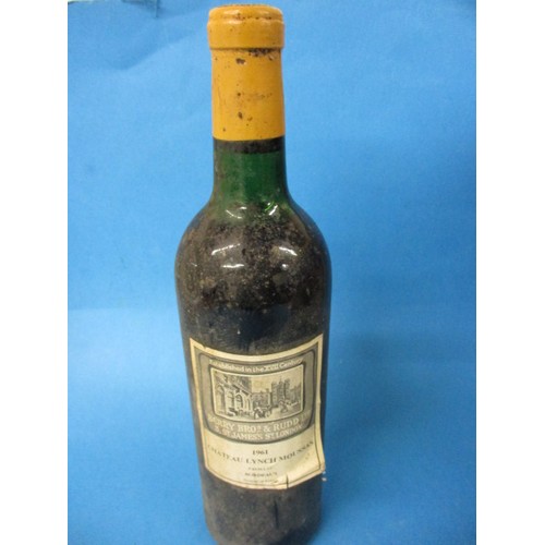 278 - A bottle of 1961 Chateau Lynch Moussas, Pauillac, Bordeaux, settled low neck, private cellar stored