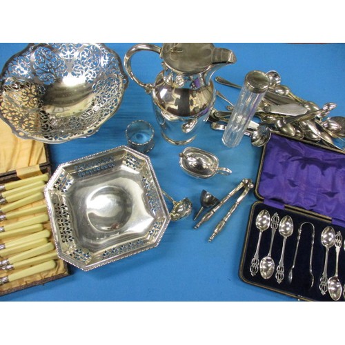 A quantity of vintage silver plated items, to include a cased set of spoons, all in used condition