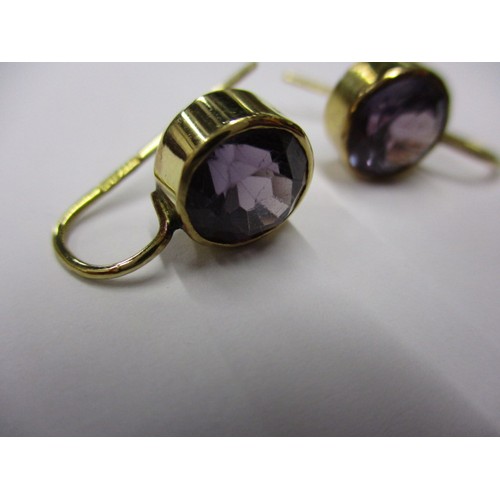 52 - A pair of vintage 18ct yellow gold and alexandrite earrings, in good pre-owned condition, approx. we... 