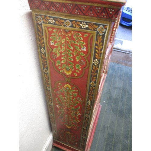 324 - A Chinese hand painter chest of 7 drawers in good pre-owned condition with light use related marks, ... 