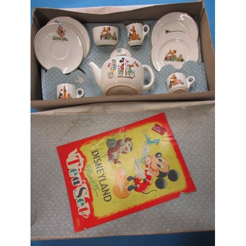 245 - A vintage Beswick Micky Mouse Disneyland child’s tea set, complete and in original box with no obser... 