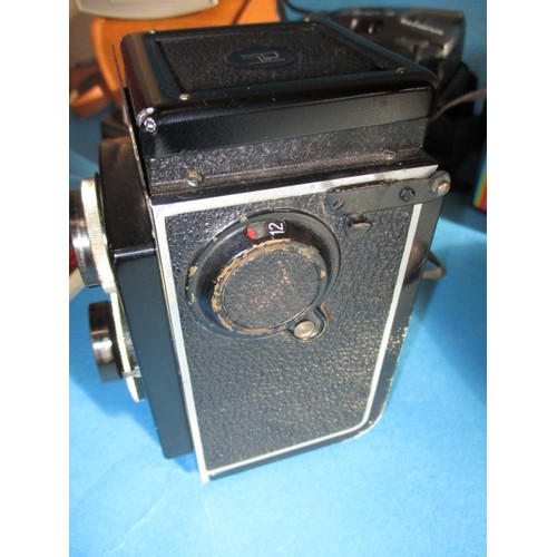 228 - A mid-1930s F&H Rolleicord TLR Camera with Zeiss Triotar 7.5cm f/3.8 Lens and several other vintage ... 