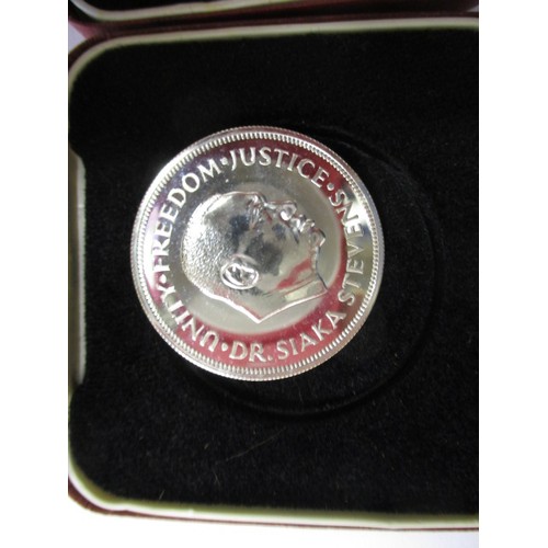 104 - 4 Sterling silver proof one Leone coins special 10th anniversary issue 1974 from the Royal Mint for ... 