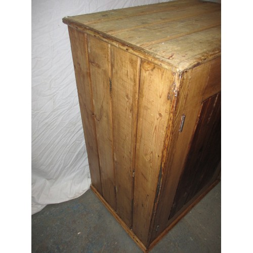 312 - A rustic pine kitchen cupboard, approx. size: Height 92cm Width 65cm Depth 47cm, having had replacem... 