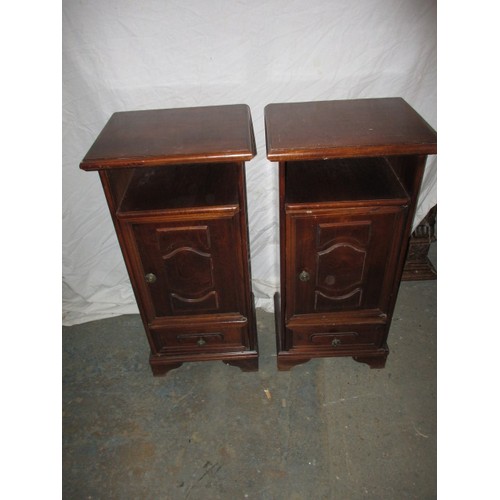 309 - Two bedside cabinets, each with cupboard and drawer, approx. sixe: Height 77cm Width 37cm Depth 30cm... 