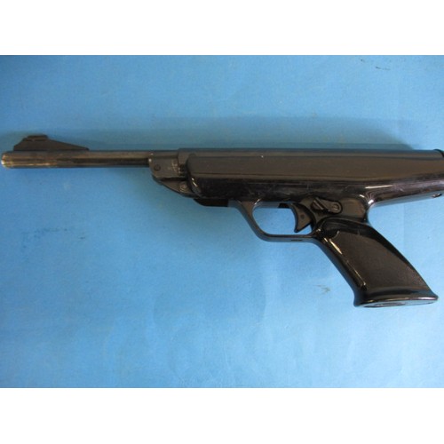 220 - A vintage BSA Scorpion .22 break barrel air pistol, in non-working order having no rear sight and ge... 