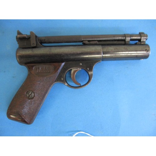 224 - A vintage Webley & Scott “Senior” .177 top loading air pistol, in working order with use related mar... 