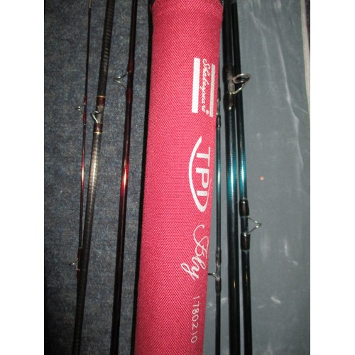 237 - A parcel of fly fishing tackle, to include rods by Greys GRX 10ft 7/8 fly rod Diawa graphite c98 tro... 