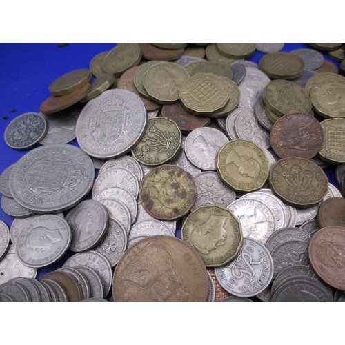 139 - A parcel of mainly pre-decimal coins all in circulated condition, approx. parcel weight 1.6kg