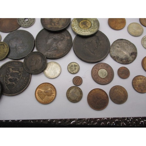 140 - A parcel of vintage coins, to include an Elizabeth I silver hammered example, all in circulated cond... 