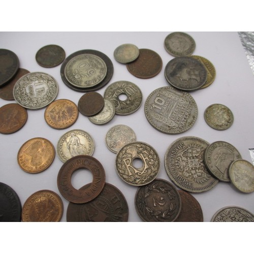 140 - A parcel of vintage coins, to include an Elizabeth I silver hammered example, all in circulated cond... 