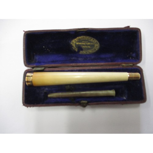 163 - An early 20th century F. Edwards & Co meerschaum cheroot holder with 9ct gold mounts, in original fi... 