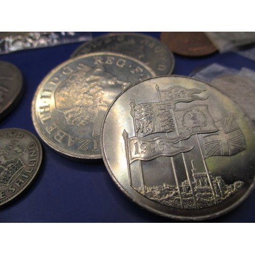 142 - A parcel of vintage world coins, to include silver and part silver examples, most circulated but som... 