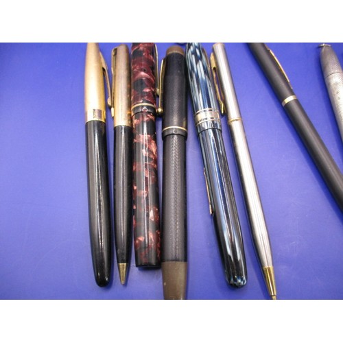 170 - A parcel of vintage pens to include examples by Monte Blanc Watermans and Sheaffer, all in used cond... 