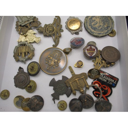 161 - A parcel of very interesting collectables, to include military metal and cloth badges, an Egyptian g... 