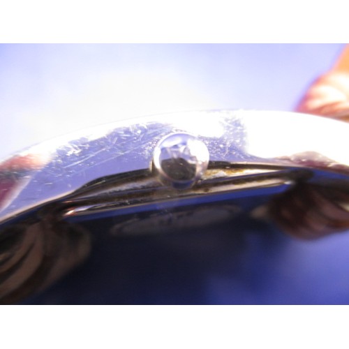 104 - Two ladies wrist watches, one with a broken strap pin, both in well used condition and neither teste... 