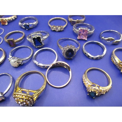 170 - A parcel of costume jewellery, to include gold and silver rings, all in pre-owned condition