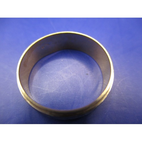 67 - A yellow gold ring and bracelet, both marked 750, approx. gross weight 12.7g in useable pre-owned co... 