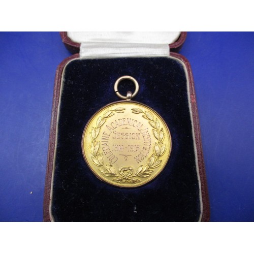 131 - An early 20th century 9ct gold award medallion, approx. weight 14.9g, in good condition with origina... 