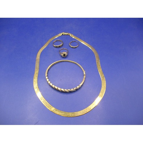 77 - A parcel of 9ct yellow gold jewellery items, all marked for gold, rings have some stones missing, ap... 