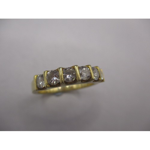 32 - A vintage 18ct yellow gold 6 stone diamond ring, each stone measuring approx. 3.42mm dia, approx. ri... 