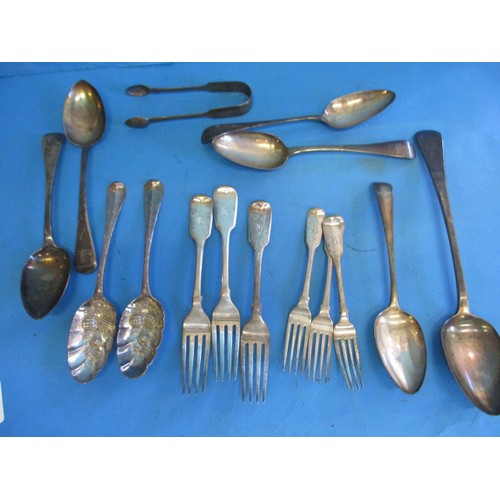 A parcel of mainly antique sterling silver flatware, approx. gross weight 937g to include berry spoons, all in used condition