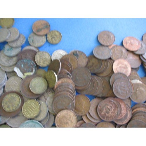 166 - A large quantity of mainly pre-decimal coins, all in circulated condition, approx. parcel weight 7.4... 