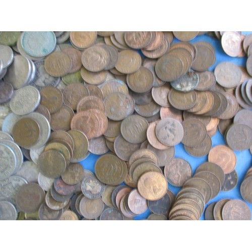 166 - A large quantity of mainly pre-decimal coins, all in circulated condition, approx. parcel weight 7.4... 