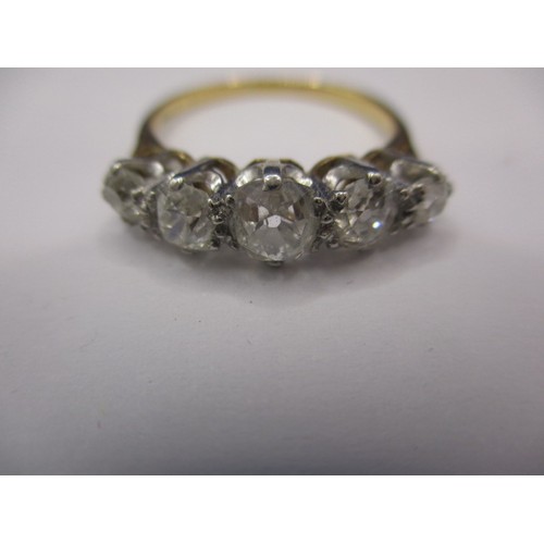 14 - An antique 18ct yellow gold 5 stone diamond ring, approx. diameter of largest stone 5.19mm, approx. ... 
