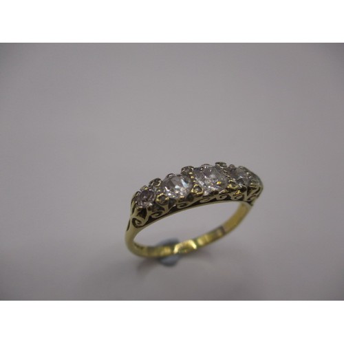 15 - A vintage 18ct yellow gold 5 stone diamond ring, approx. diameter of largest stone 3.95mm, approx. r... 