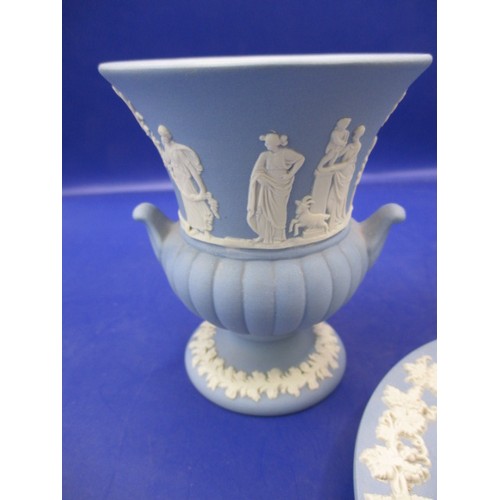 65 - Three small pieces of vintage Wedgwood blue jasperware, approx. height of urns 8.5cm, all in good pr... 