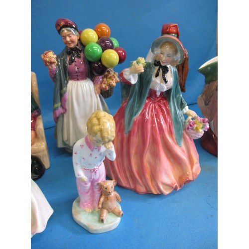 70 - A collection of vintage Royal Doulton and other figures, all in good pre-owned condition with no obs... 