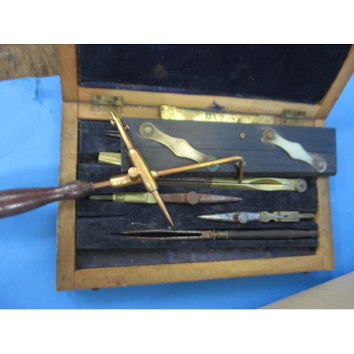 93 - A parcel of interesting collectables, to include corkscrews, all in used condition