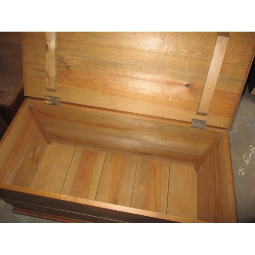 115 - 4 Vintage blanket storage boxes, all in used condition some needling attention to hinges and tops, a... 