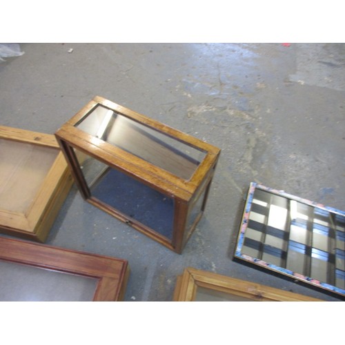 117 - 5 Glazed display cases, some counter top, various sizes but largest approx. 91x44cm and 10cm deep, i... 