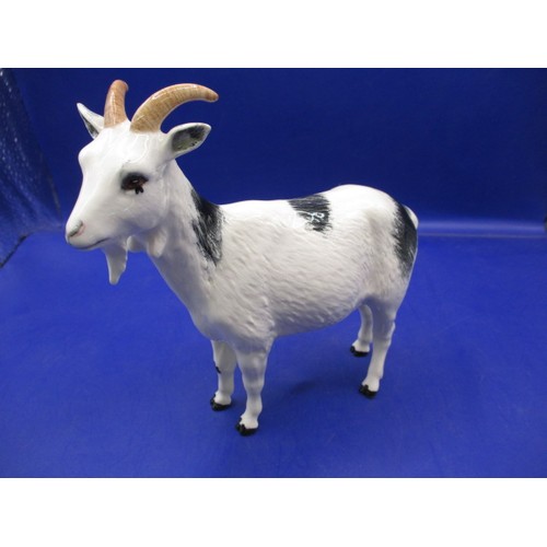 125 - A vintage Beswick goat, in good condition with no observed damage or restoration