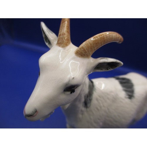 125 - A vintage Beswick goat, in good condition with no observed damage or restoration