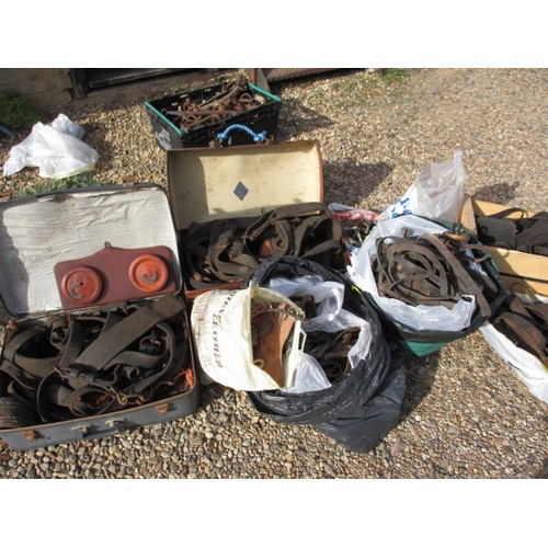 265 - A large quantity of vintage miscellaneous horse tack, all in used condition