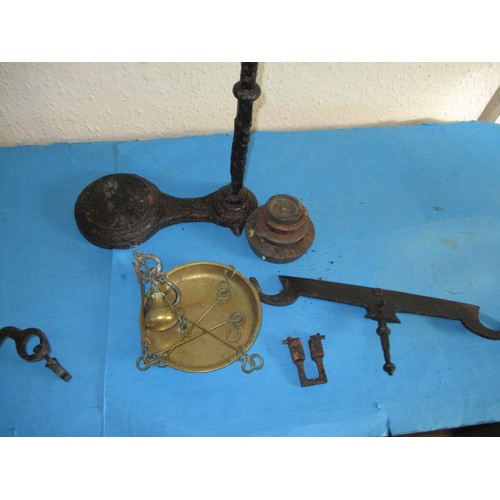 280 - A set of 19th century shop scales, in working order with age-related marks, approx. height 75cm