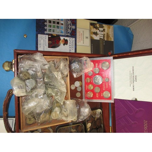 151 - A large quantity of collectors coins and bank notes, to include some silver and proof examples, all ... 