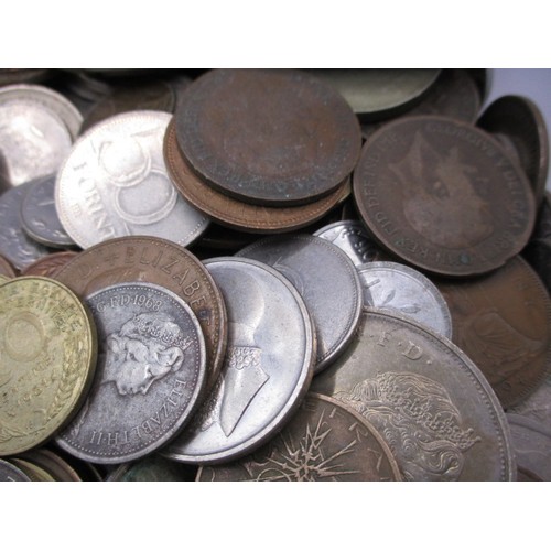 153 - A parcel of world coins, approx. gross weight 4kg, all in circulated condition