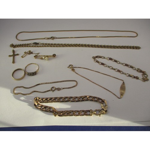 65 - A parcel of 9ct gold and yellow metal jewellery items, approx. parcel weight 34.4g, all in good used... 