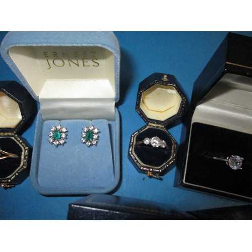 92 - A parcel of vintage costume jewellery rings, approx. 31 in total, and a pair of earrings, most in bo... 