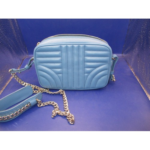 186 - A genuine PRADA chain shoulder crossbody bag, soft calf leather in colour ‘Mare’, 1BH084. In unused ... 