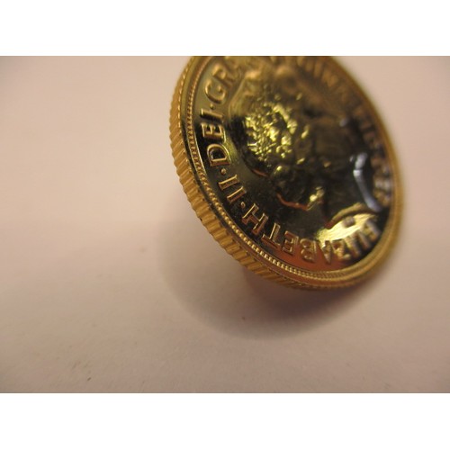 132 - A Queen Elizabeth II full gold sovereign, dated 2014, in near un-circulated condition